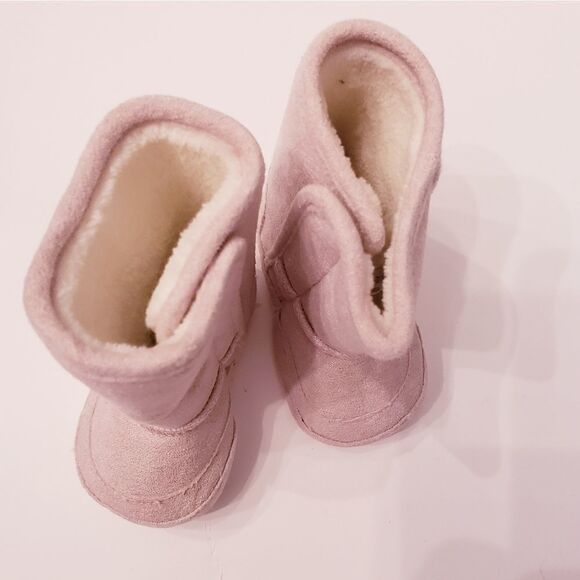 NWT Bon Bebé Pink Suede Baby Boots - Picture 3 of 5